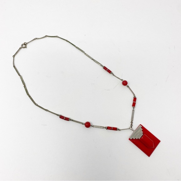 698 Vintage 1930s Jakob Bengel Necklace Chrome Links and red Bakelite Beads - Picture 4 of 9